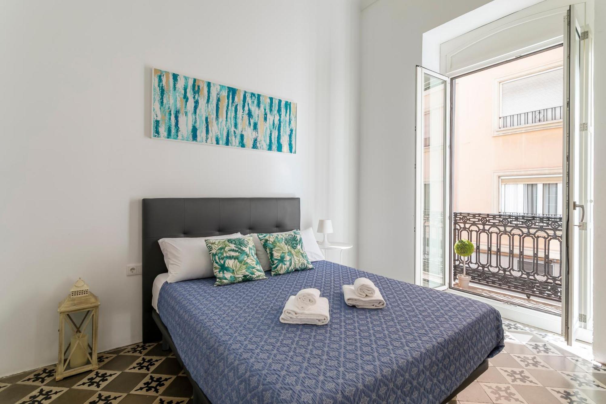 Apartamentos Teatro Аліканте Екстер'єр фото